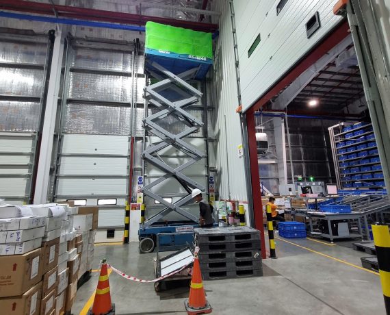 Bảo trì hệ thông cửa cuốn cho nhà xưởng tại Avery Dennison Việt Nam